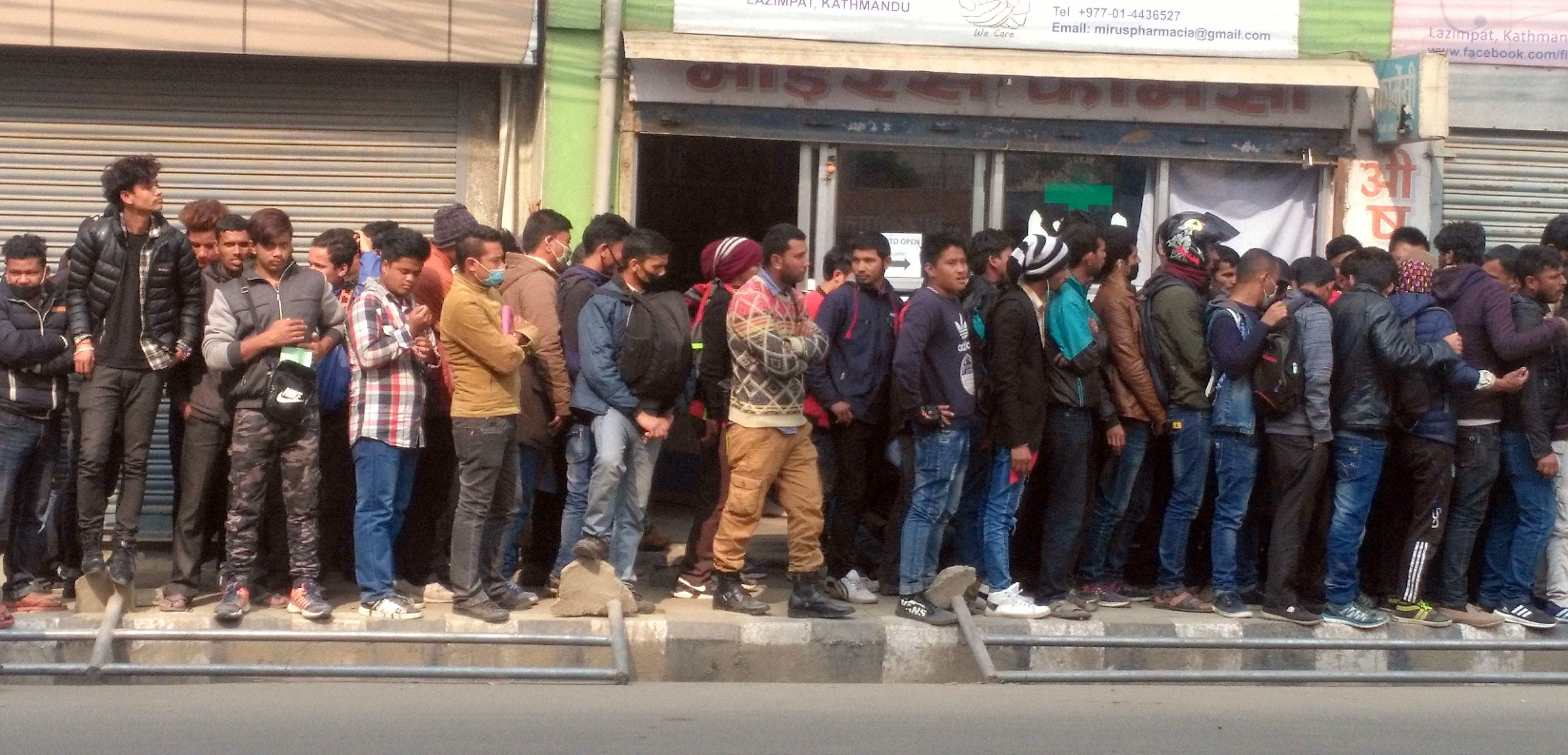 यूएई जाने कामदारलाई दूतावासको सास्ती