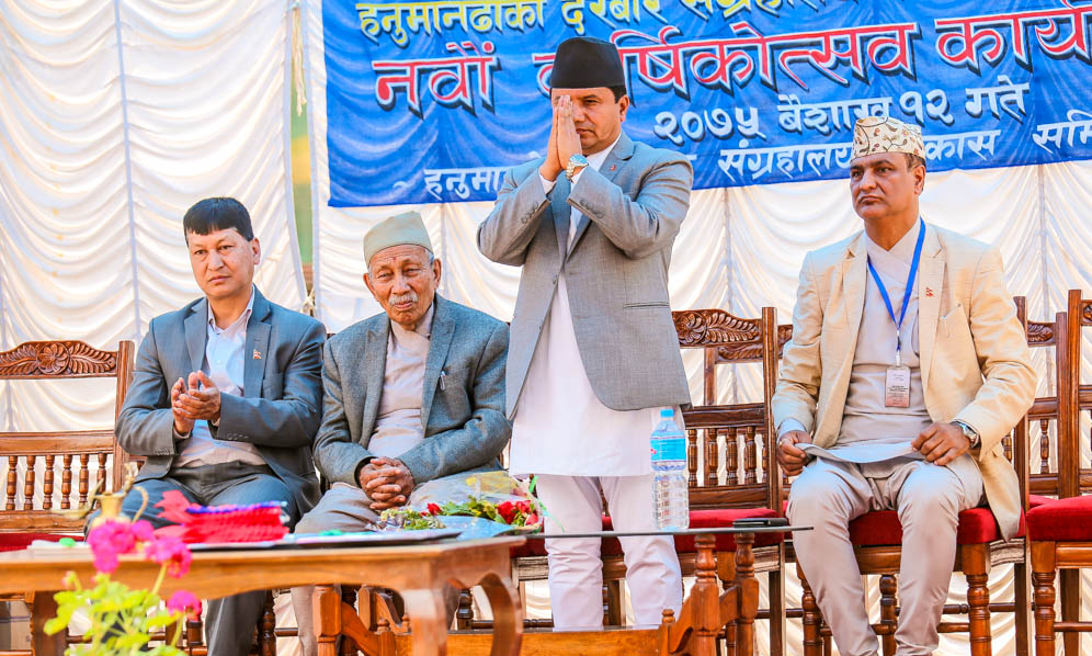 हनुमानढोकाबाट स्वयम्भूसम्म पदमार्ग बनाऔं, पर्यटनमन्त्री अधिकारी
